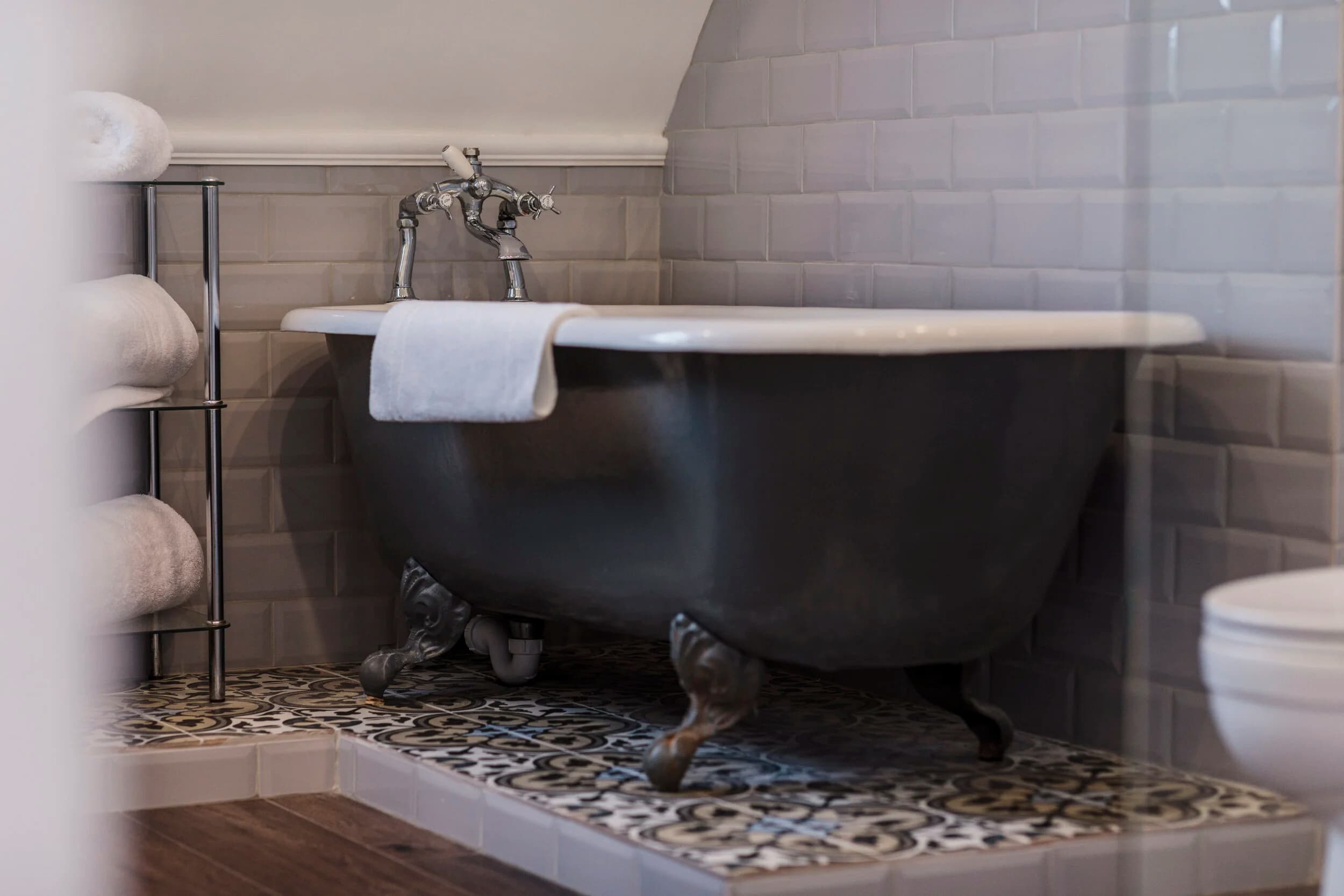 Losehill House Hotel & Spa — interior and exterior view 24