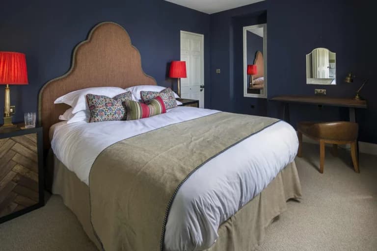 Beadnell Towers & Kitchen — interior and exterior view 12