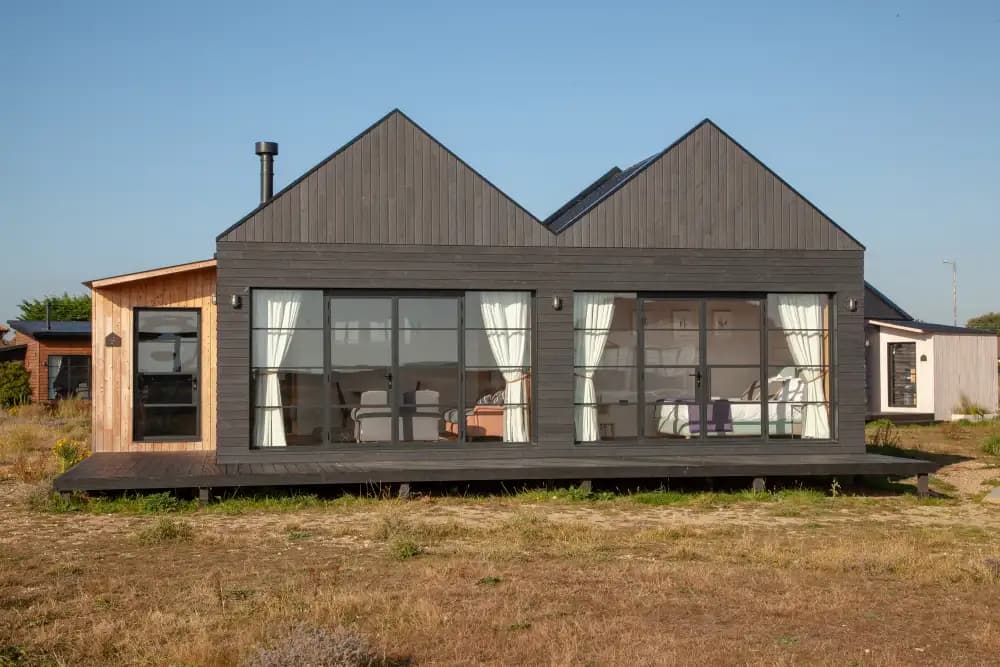 Cabü By The Sea — interior and exterior view 9