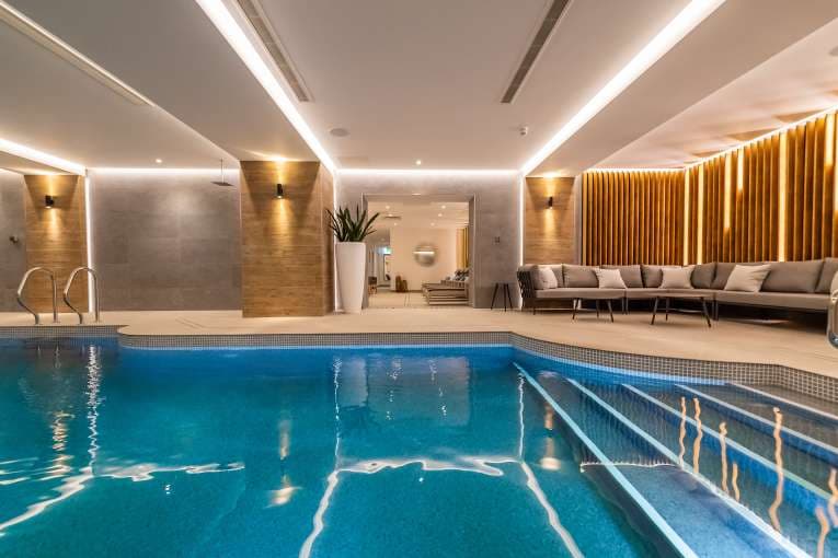 Victoria Hotel & Source Spa — interior and exterior view 14