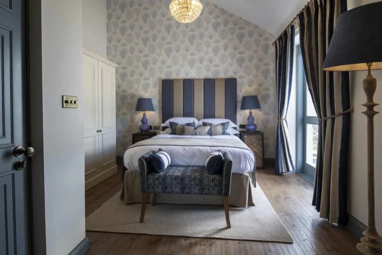 Beadnell Towers & Kitchen — interior and exterior view 27
