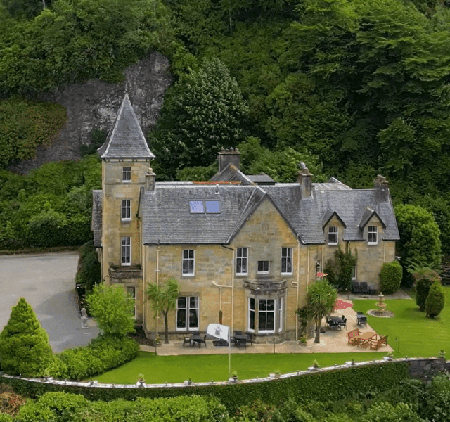 Dungallan Country House — interior and exterior view 6