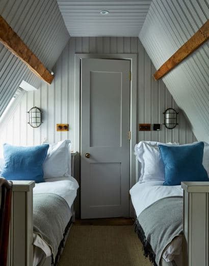 The Pig on the Beach — interior and exterior view 23