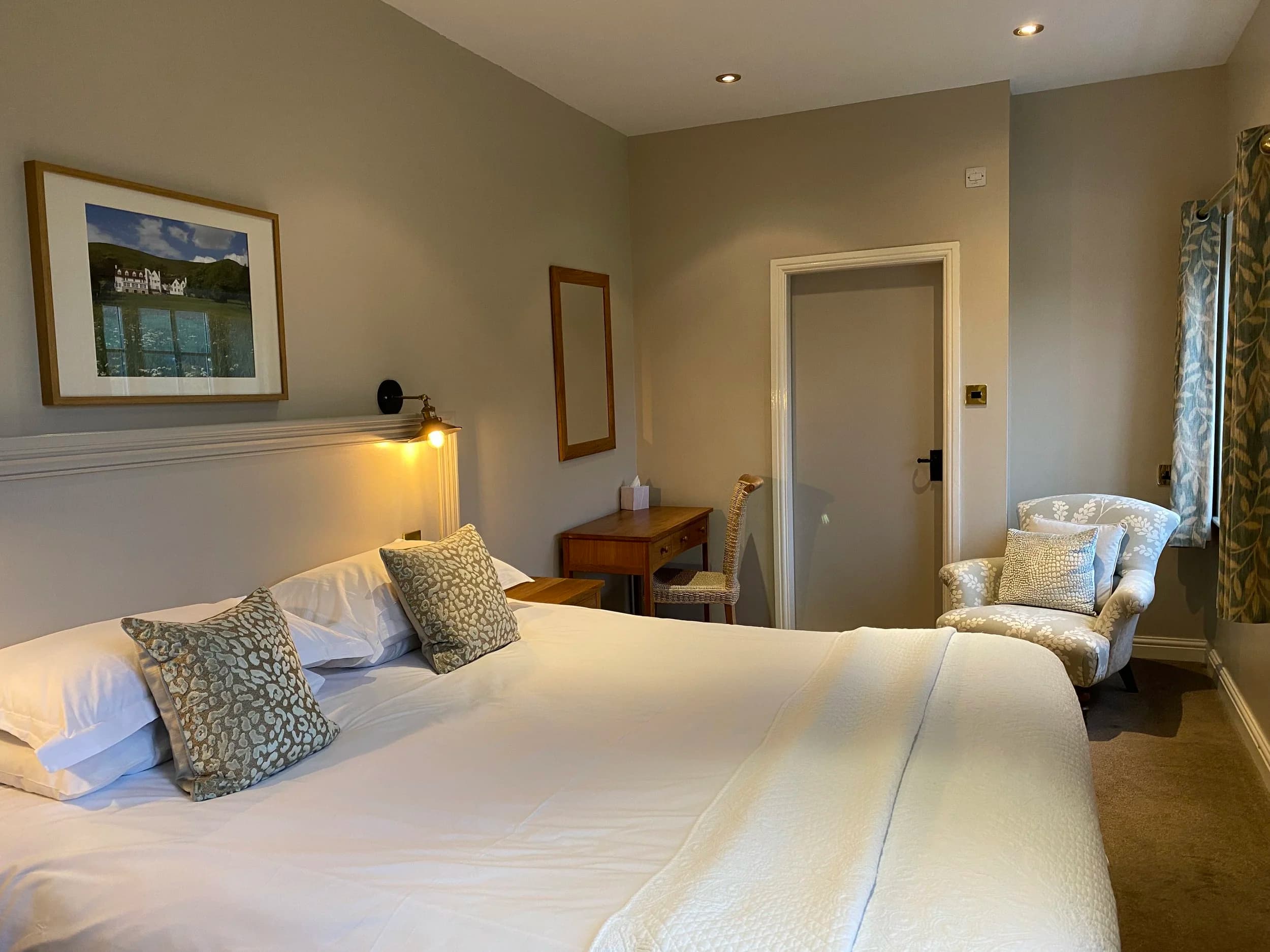 Losehill House Hotel & Spa — interior and exterior view 16