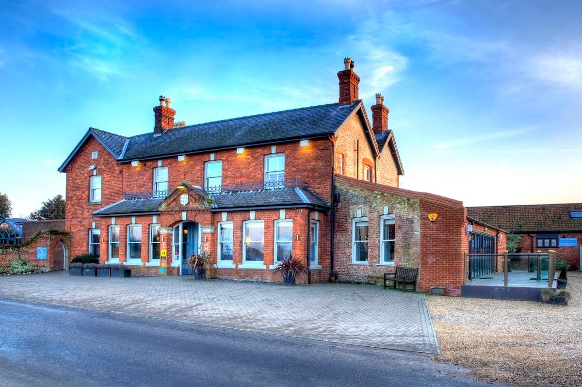Titchwell Manor — interior and exterior view 4