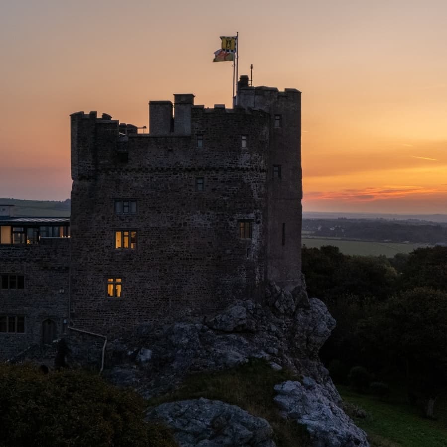 Roch Castle Hotel — interior and exterior view 19