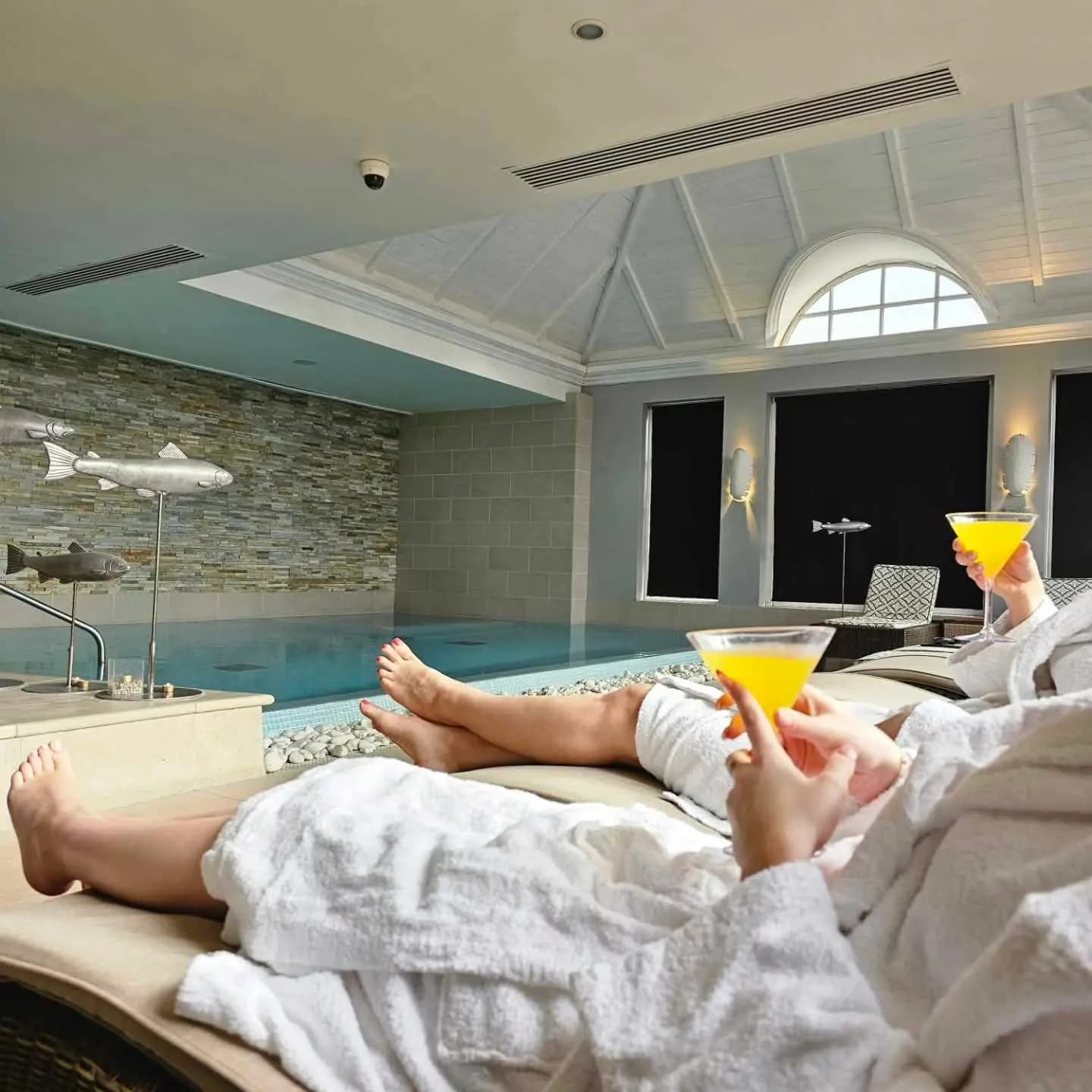 Cotswold House Hotel and Spa — interior and exterior view 5