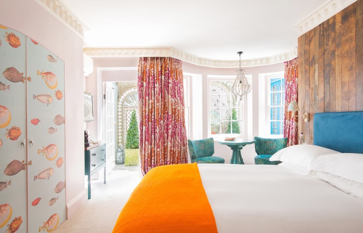 The Portobello Hotel — interior and exterior view 5
