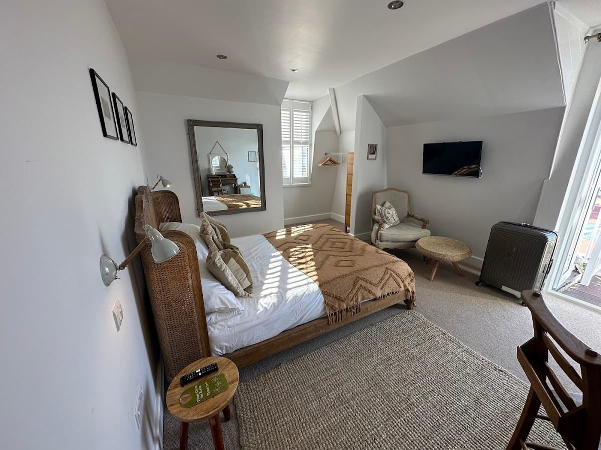 Primrose House St. Ives — interior and exterior view 2