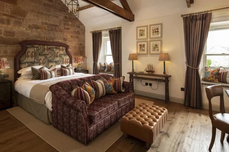 Beadnell Towers & Kitchen — interior and exterior view 19