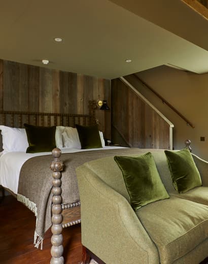 The Pig in the Cotswolds — interior and exterior view 33