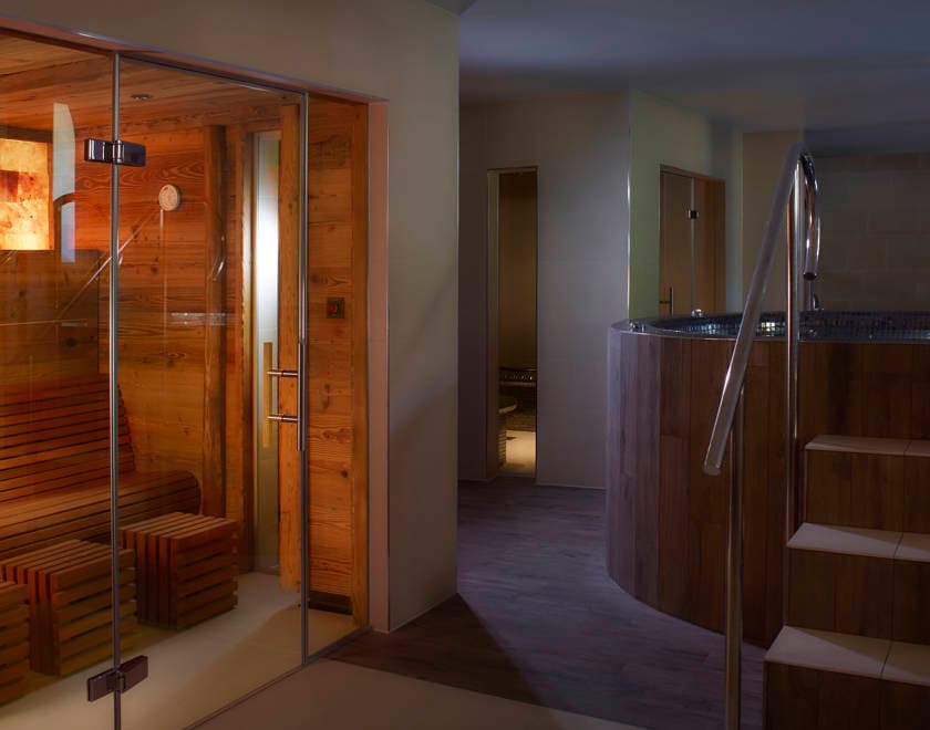 The Royal Crescent Hotel and Spa — interior and exterior view 24