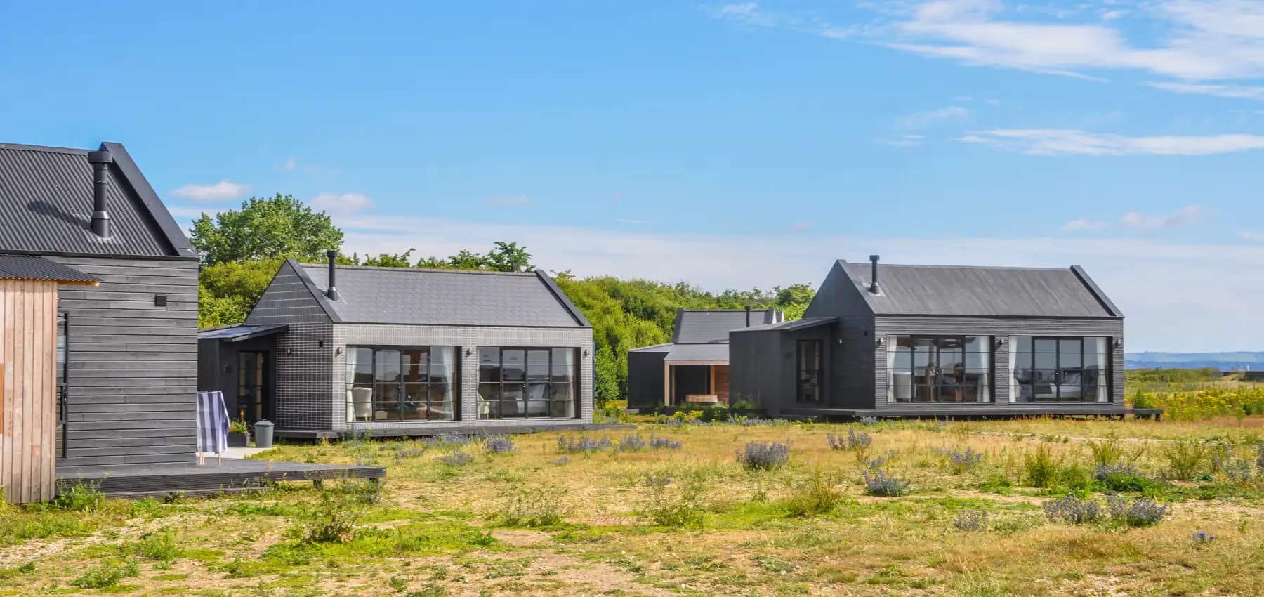 Cabü By The Sea — interior and exterior view 6