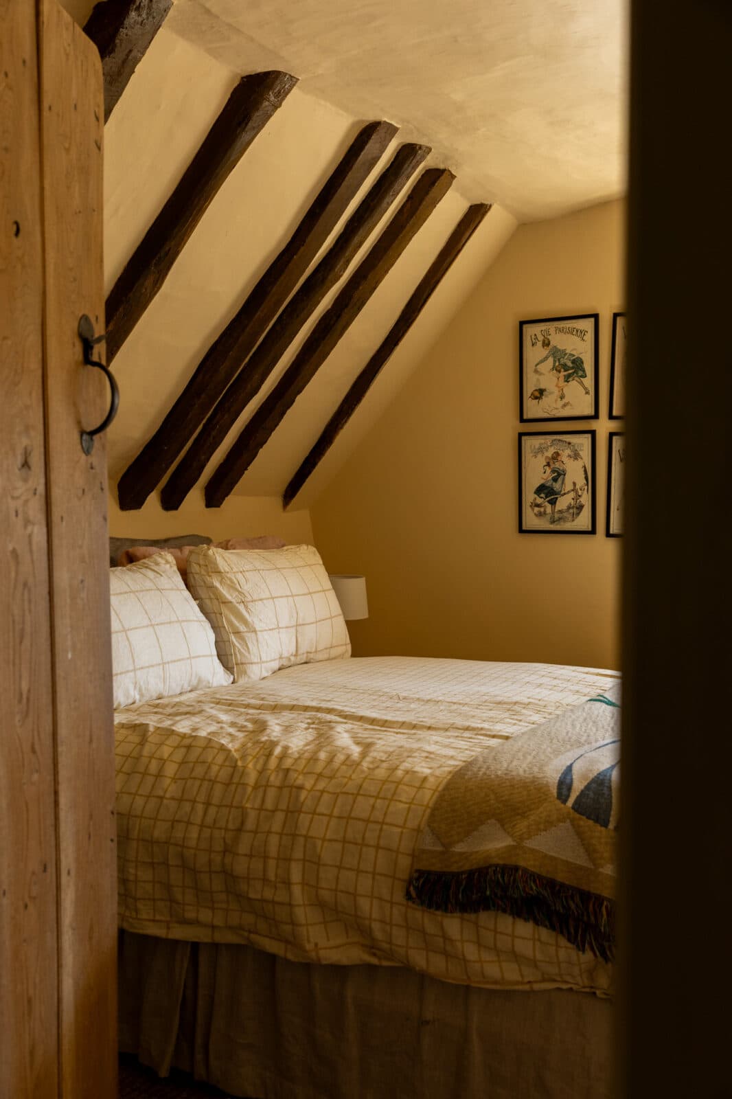 Mollie's Cottage — interior and exterior view 53