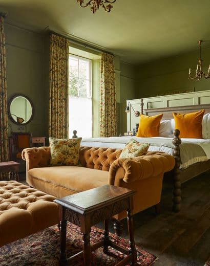 The Pig in the South Downs — interior and exterior view 24
