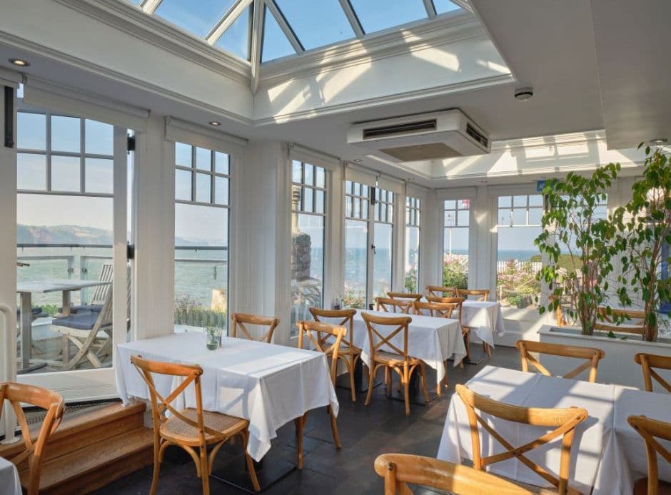 Cary Arms & Spa — interior and exterior view 9