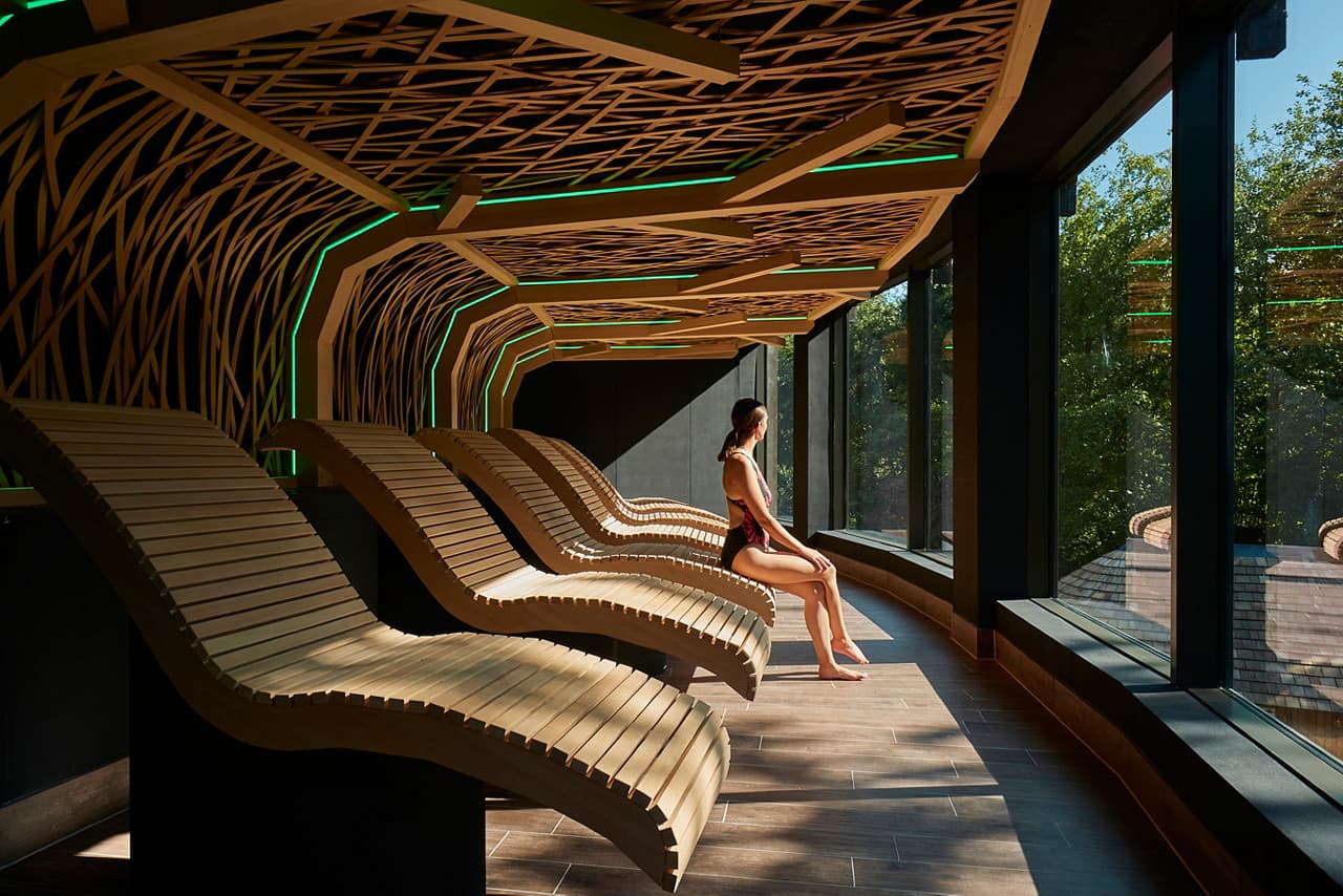 Center Parcs Treehouses — interior and exterior view 50