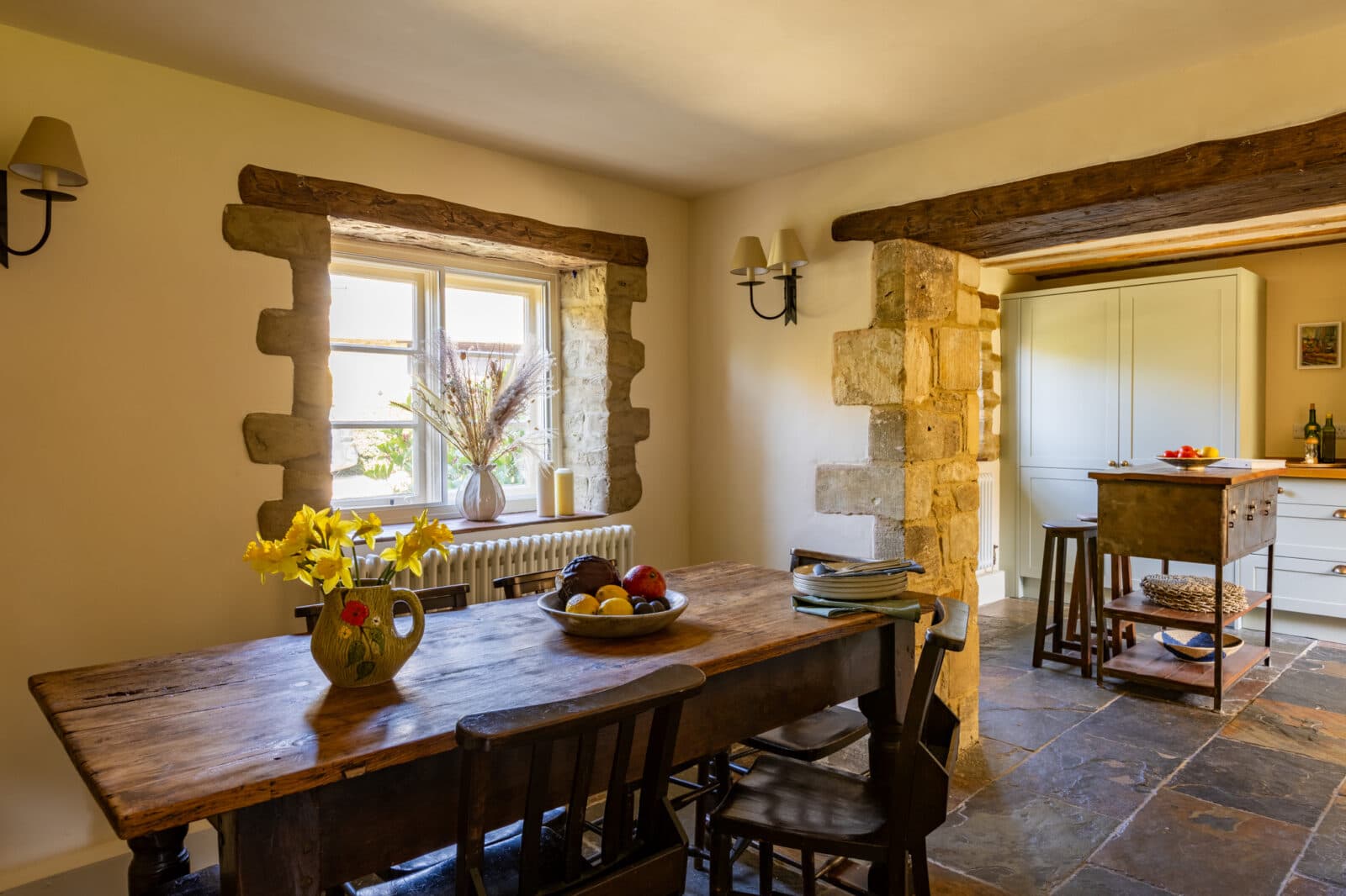 Mollie's Cottage — interior and exterior view 37