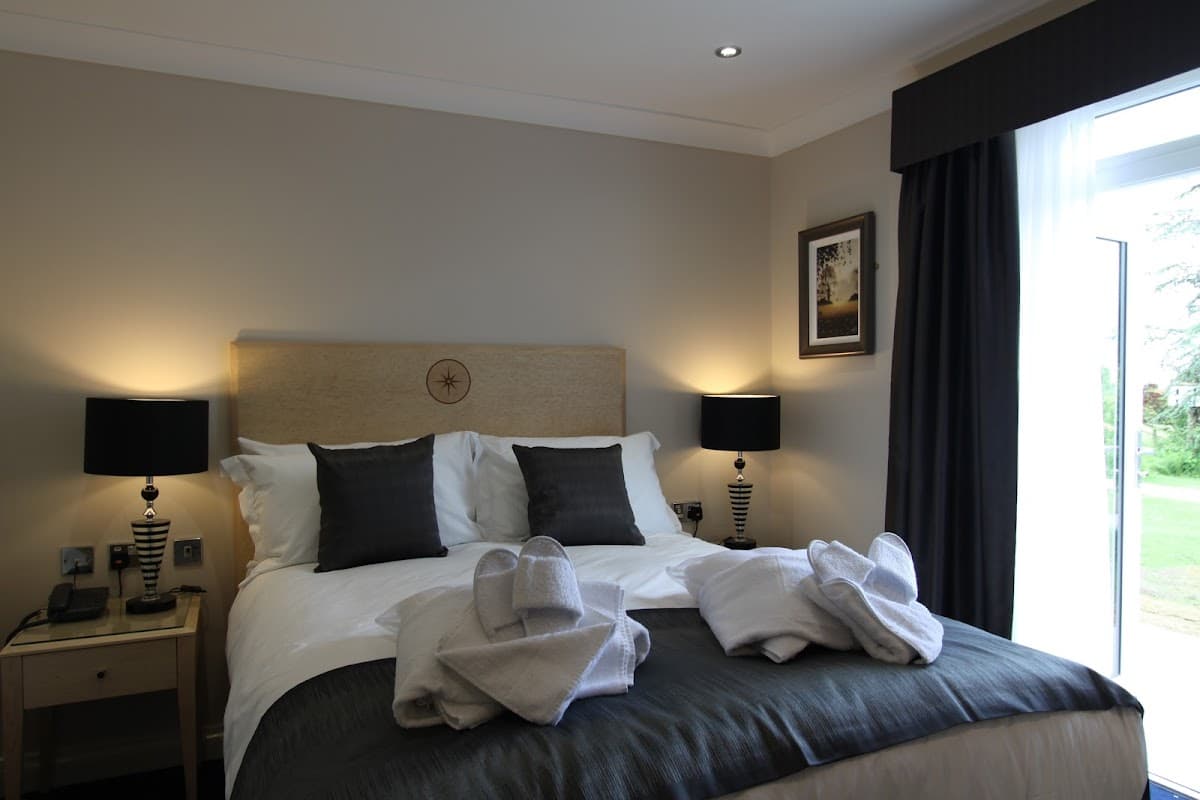 Haytor Hotel — interior and exterior view 2