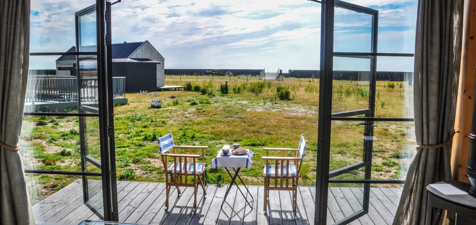 Cabü By The Sea — interior and exterior view 21