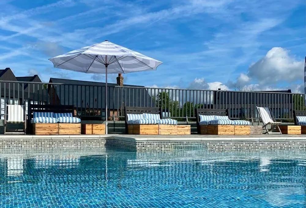 Cabü By The Sea — interior and exterior view 16