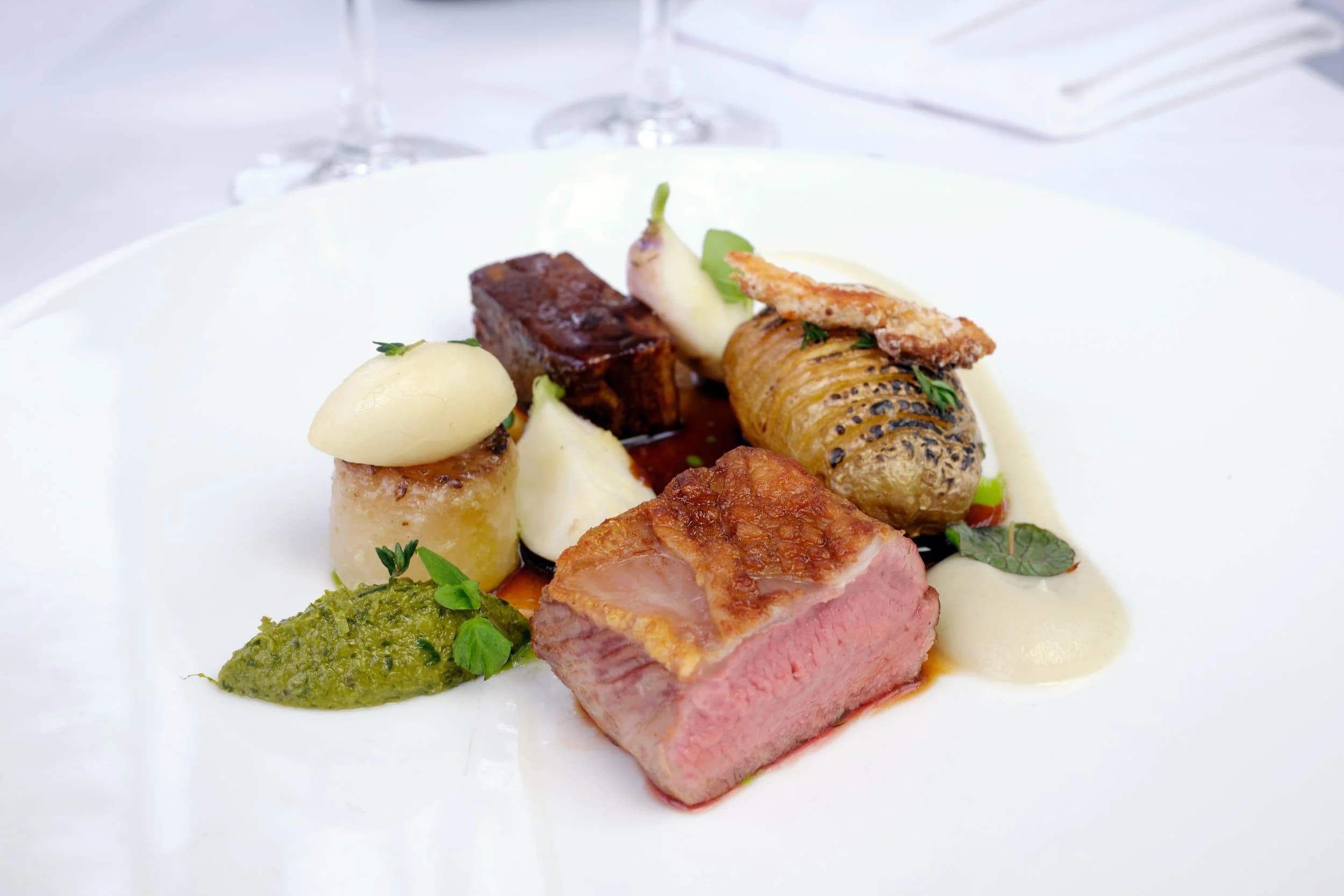 Losehill House Hotel & Spa — interior and exterior view 57