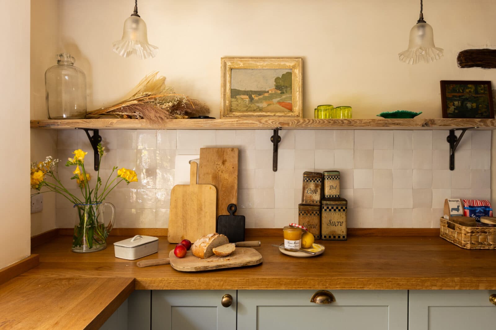 Mollie's Cottage — interior and exterior view 63