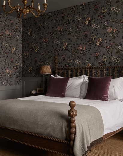 The Pig in the Cotswolds — interior and exterior view 26