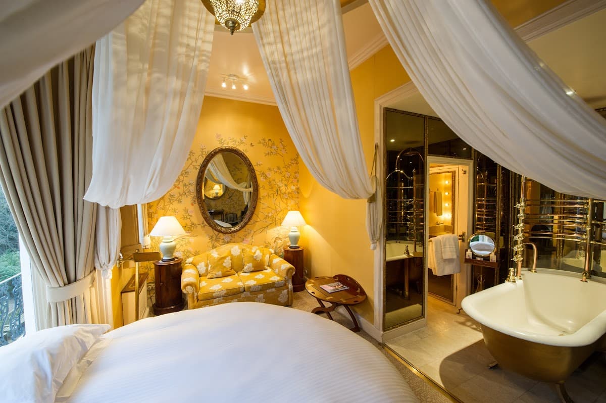 The Portobello Hotel — interior and exterior view 2