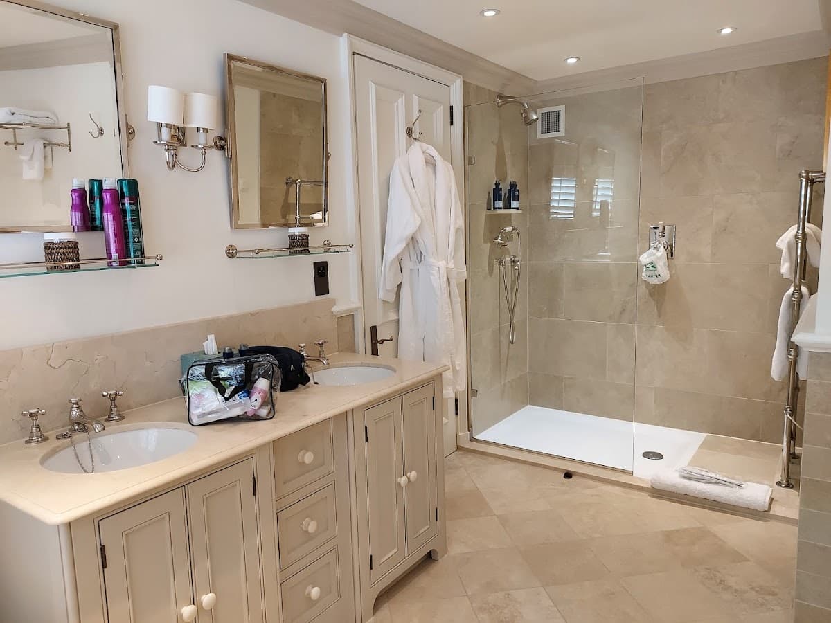 Links House at Royal Dornoch — interior and exterior view 3
