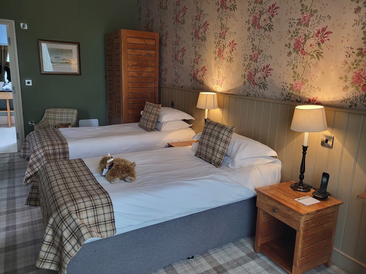 Feversham Arms Hotel & Verbena Spa — interior and exterior view 2
