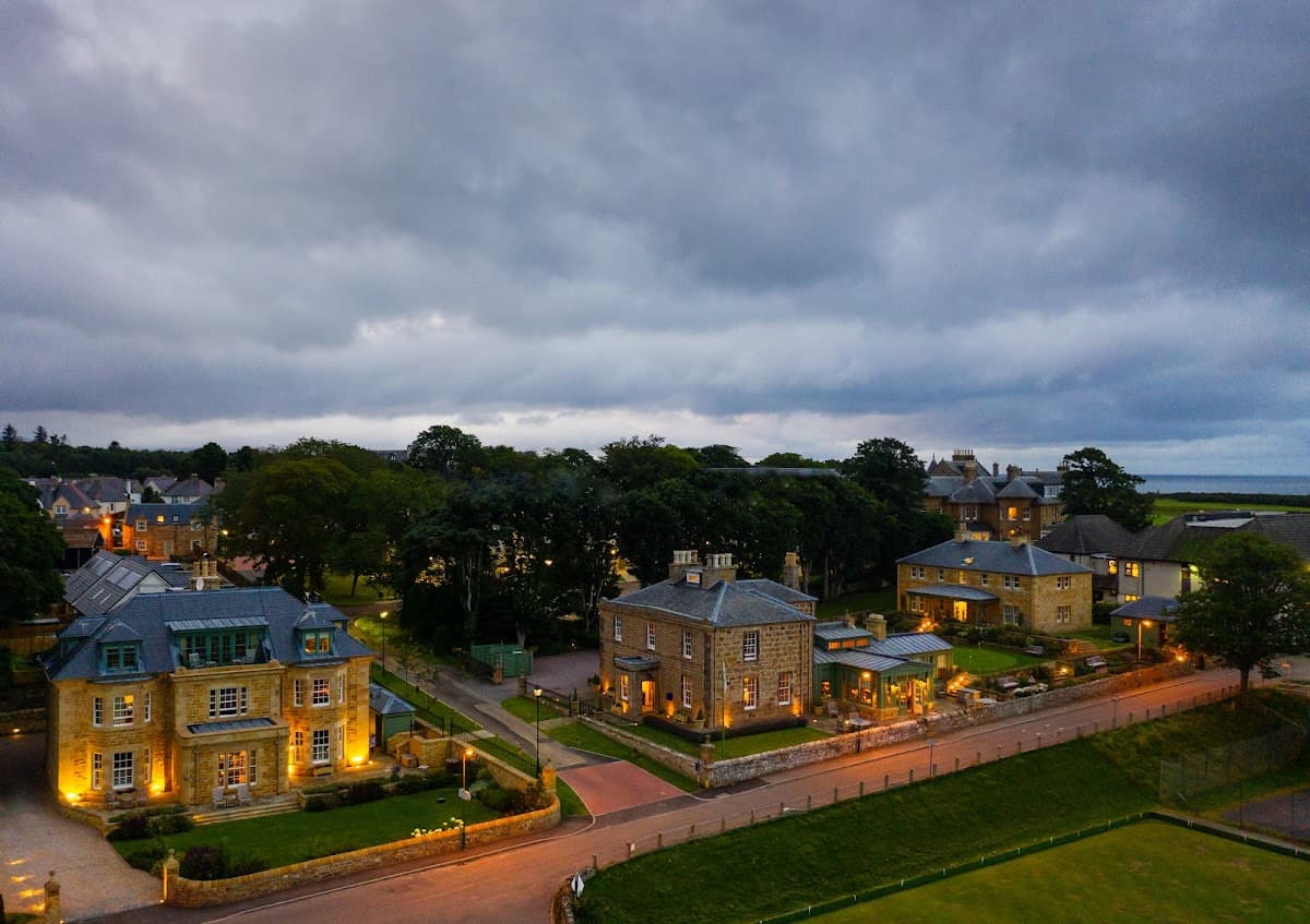 Links House at Royal Dornoch — interior and exterior view 4